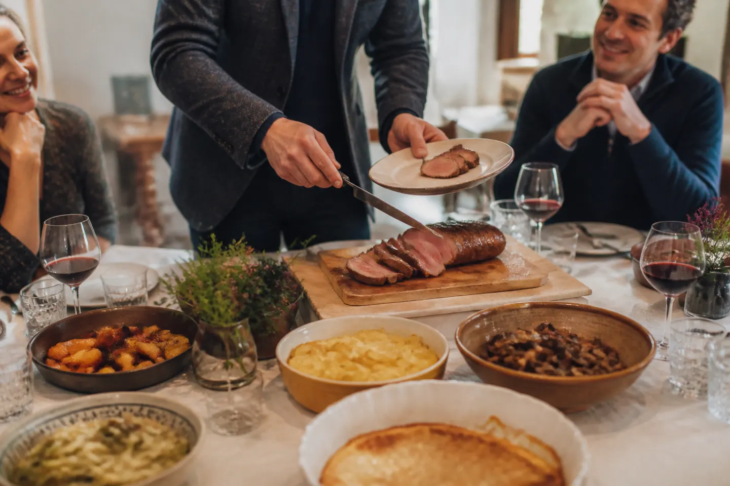 Avec quoi servir le magret de canard : accompagnements classiques et originaux