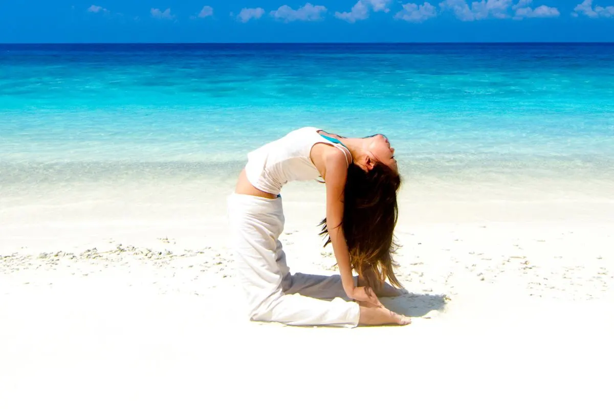 exercices yoga ventre plat et tonique