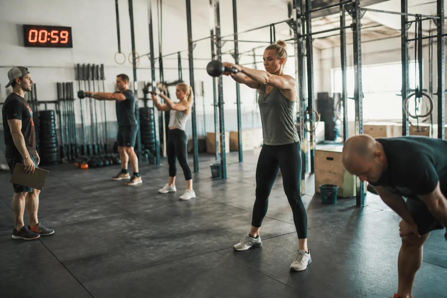 Que veut dire EMOM en CrossFit : explications pour les débutants