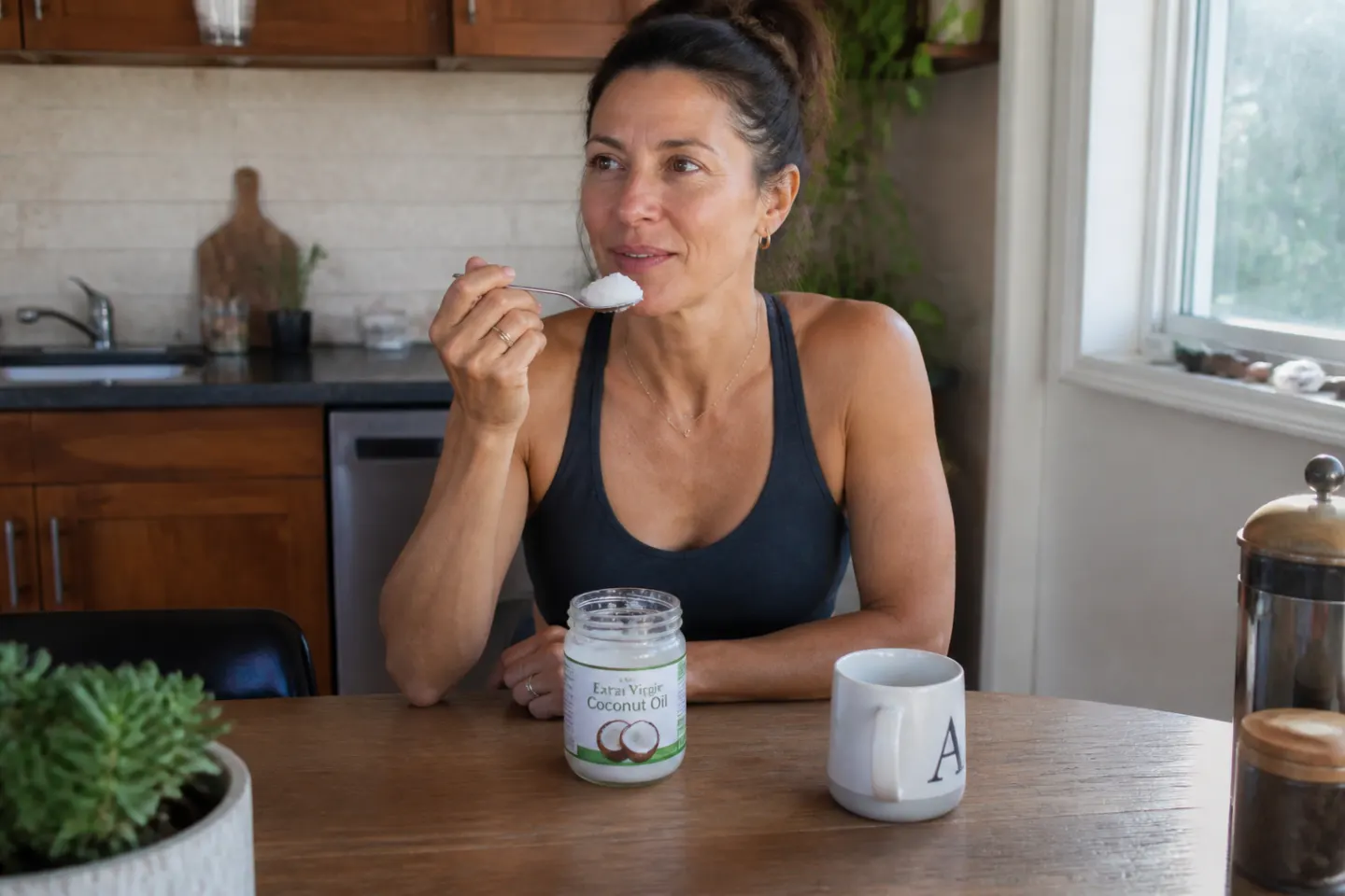 Une cuillère dhuile de coco par jour : impact potentiel sur la santé cardiovasculaire selon des chercheurs